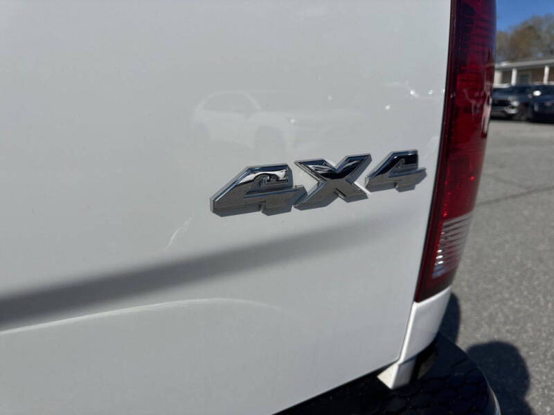 2017 RAM 1500 SLT