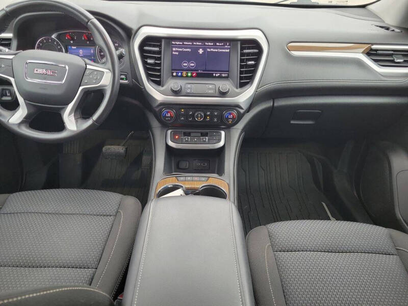 2020 GMC Acadia SLE