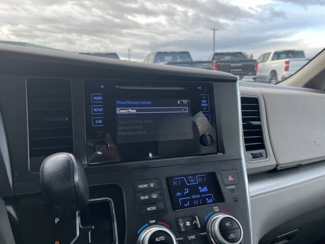 2015 Toyota Sienna L 7-Passenger