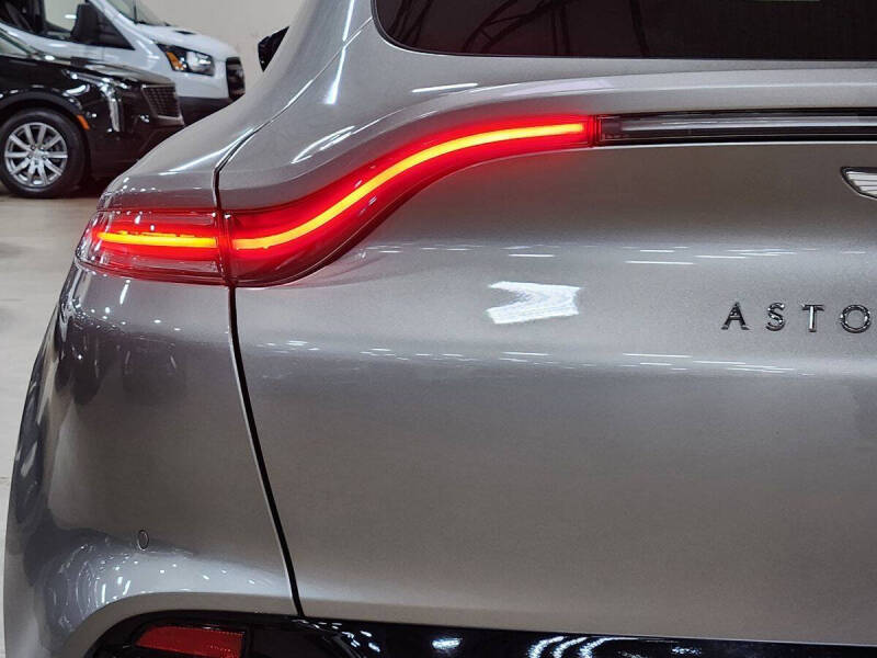 2023 Aston Martin DBX