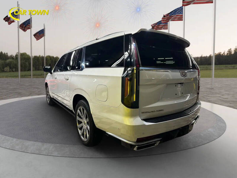 2022 Cadillac Escalade ESV Premium Luxury Platinum