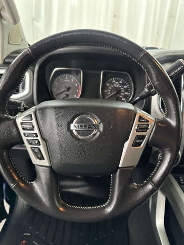 2018 Nissan Titan SV