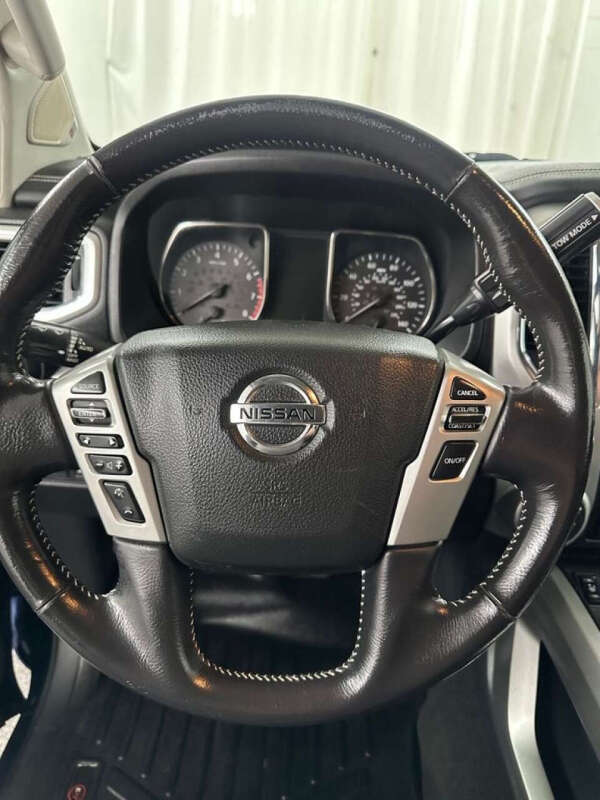 2018 Nissan Titan SV