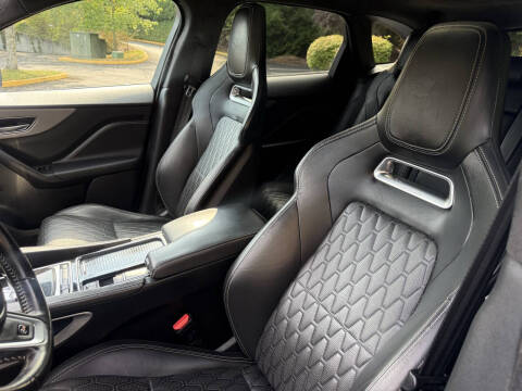 2019 Jaguar F-PACE SVR