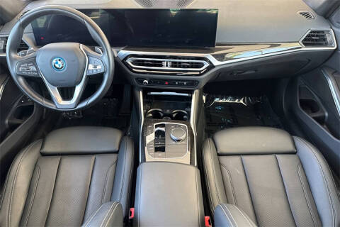 2023 BMW 3 Series 330e