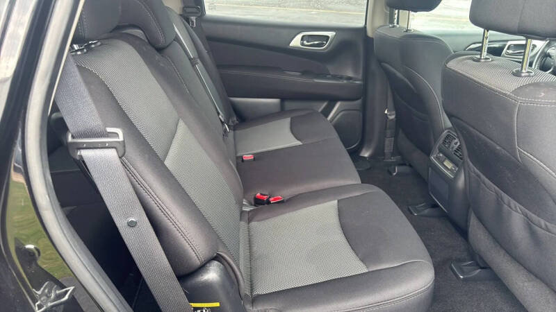 2017 Nissan Pathfinder