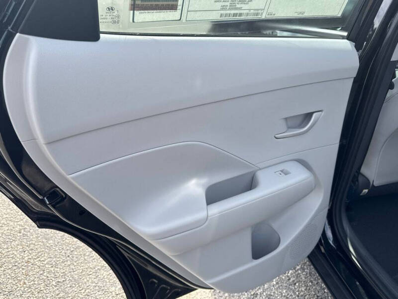 2026 Hyundai Kona SE