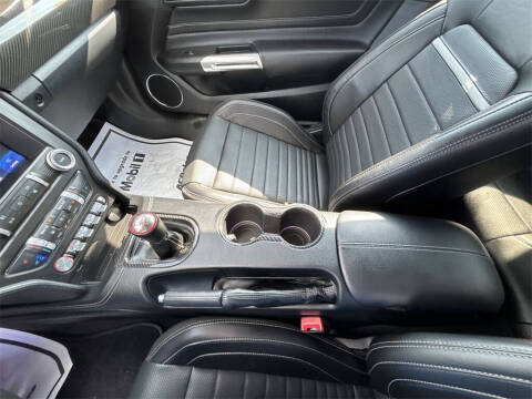 2022 Ford Mustang Mach 1