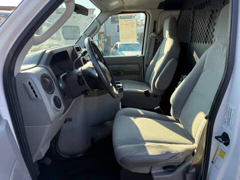 2011 Ford E-Series E-150