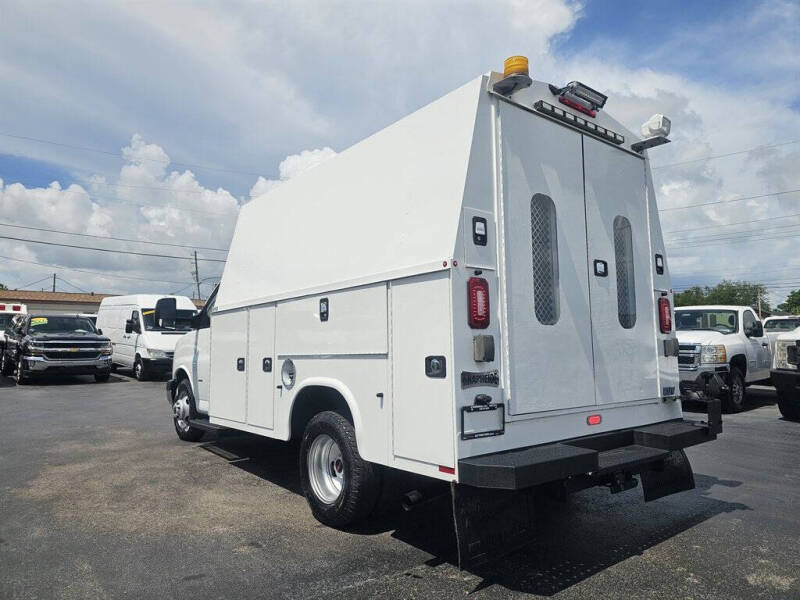 2018 GMC Savana 3500