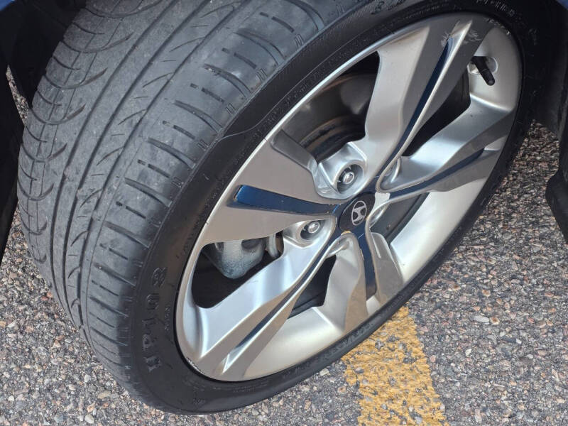 2017 Hyundai Veloster Value Edition