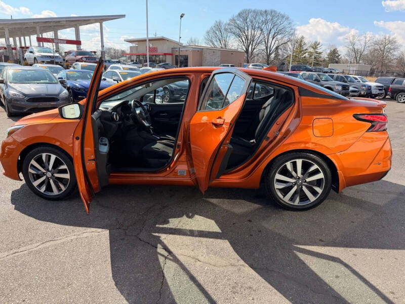 2020 Nissan Versa SR