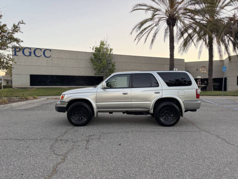 2000 Toyota 4Runner SR5