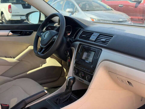 2018 Volkswagen Passat 2.0T S