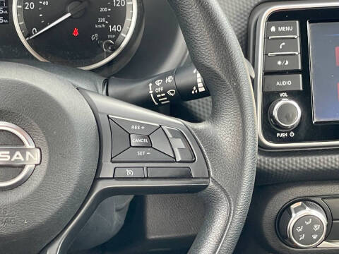 2023 Nissan Kicks S