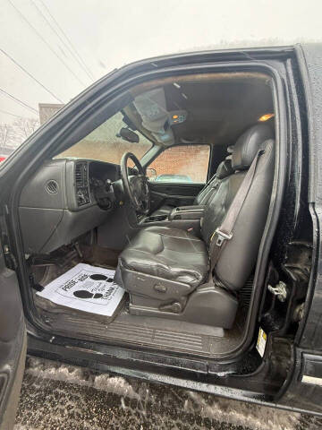 2005 Chevrolet Silverado 1500 LS