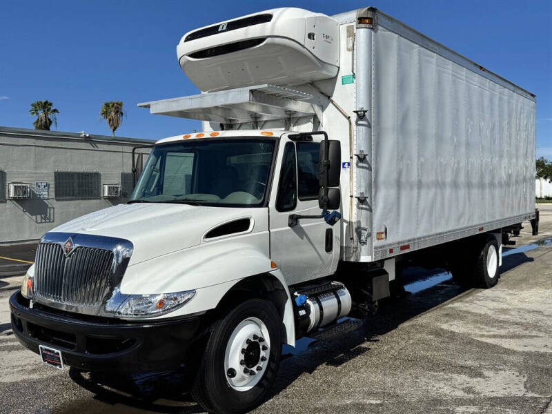 2016 International DuraStar 4300