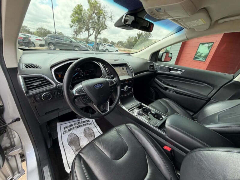 2019 Ford Edge Titanium