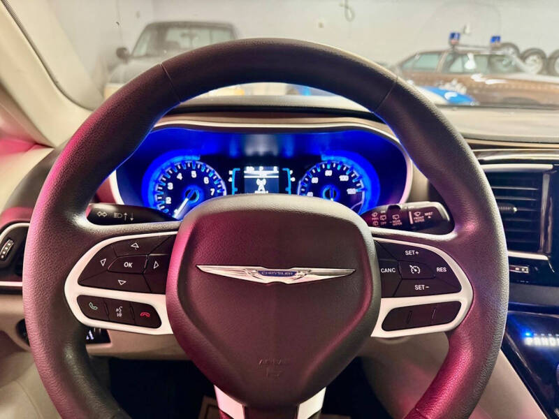 2017 Chrysler Pacifica Touring