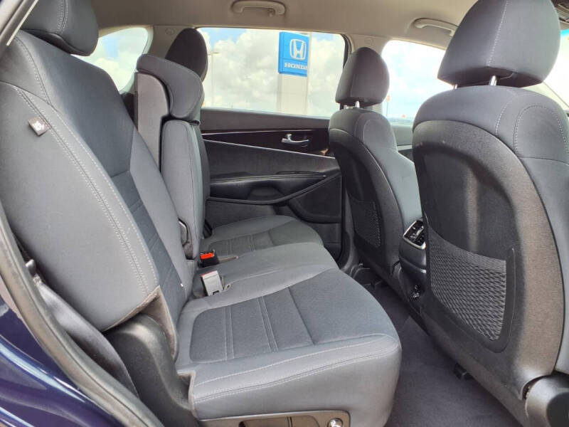 2020 Kia Sorento LX
