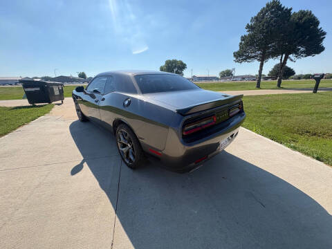 2017 Dodge Challenger SXT