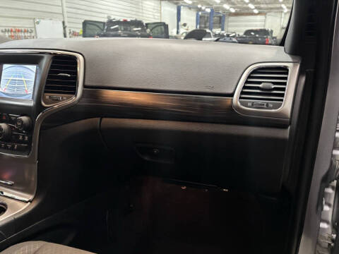 2019 Jeep Grand Cherokee Laredo