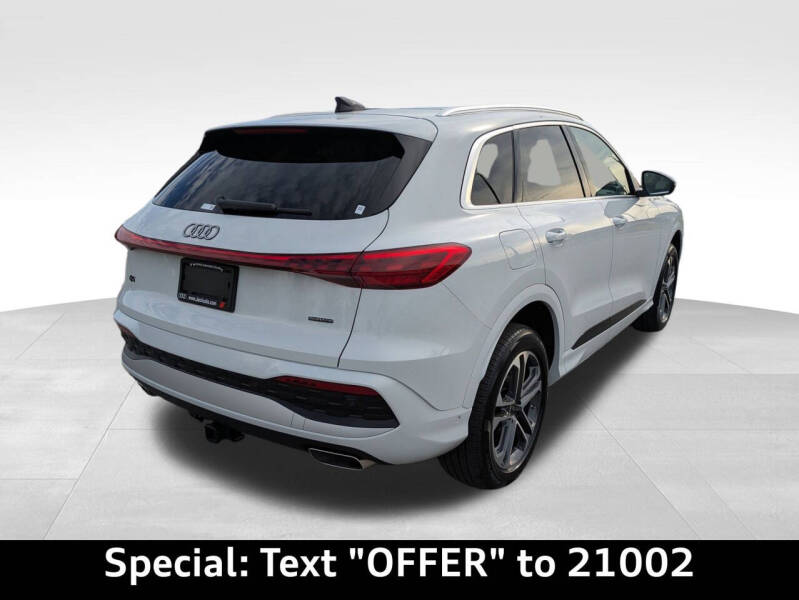 2025 Audi Q5 quattro Premium Plus TFSI