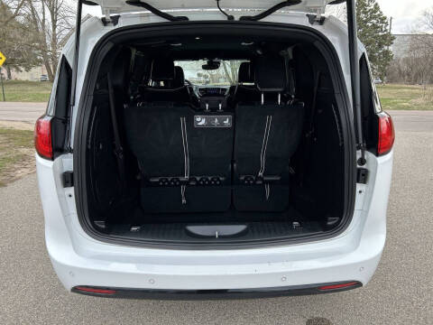 2020 Chrysler Pacifica Hybrid Limited