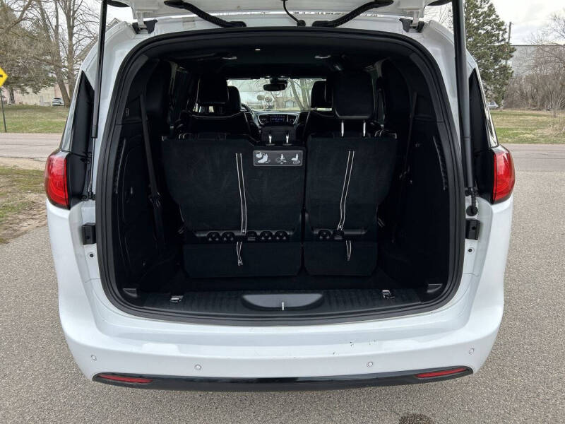 2020 Chrysler Pacifica Hybrid Limited