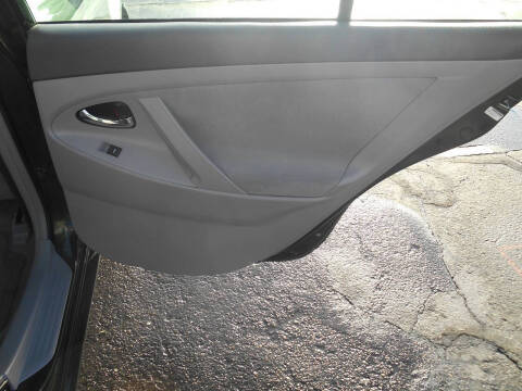 2010 Toyota Camry LE