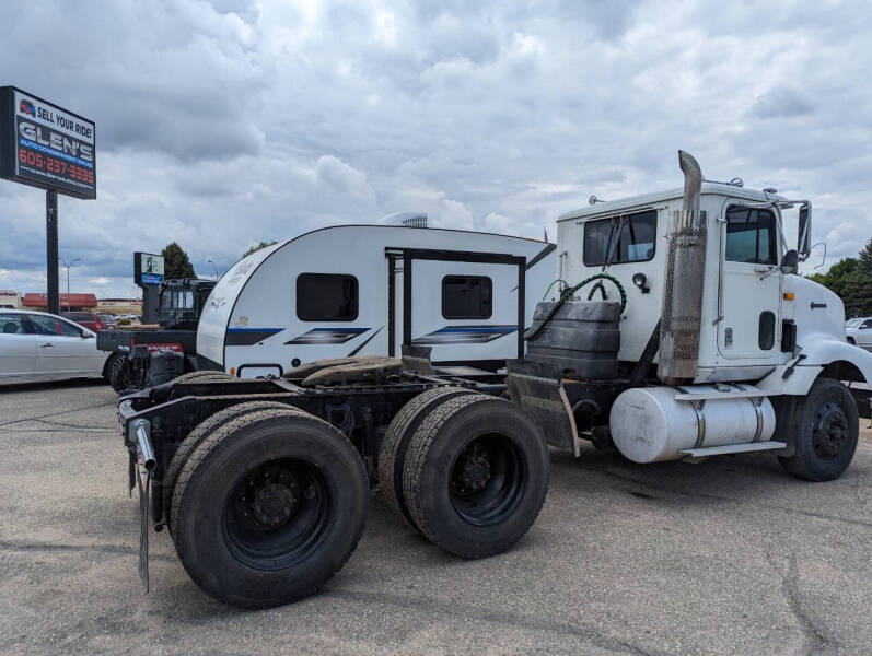 1993 International 9200 Day Cab