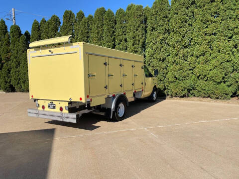 2022 Ford E-Series E-450 SD