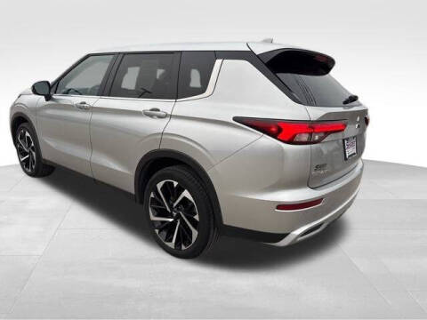 2024 Mitsubishi Outlander SE