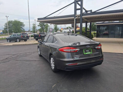 2019 Ford Fusion S