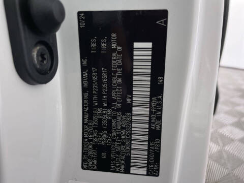 2025 Toyota Sienna LE 8-Passenger