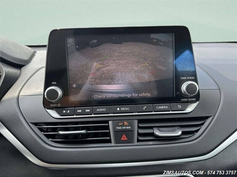 2022 Nissan Altima 2.5 SV