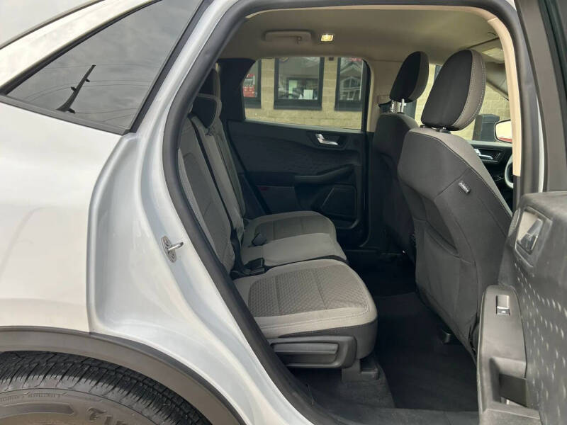 2020 Ford Escape SE