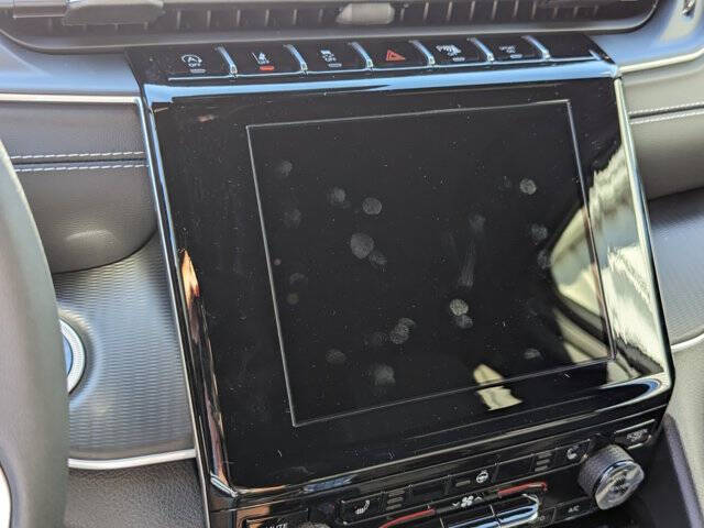 2025 Jeep Grand Cherokee Laredo X