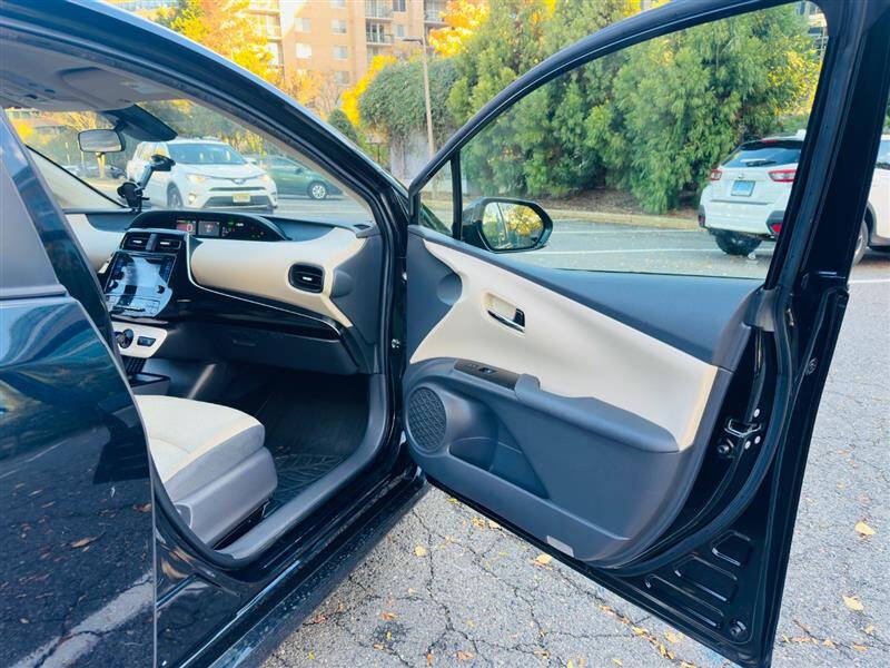 2018 Toyota Prius Two