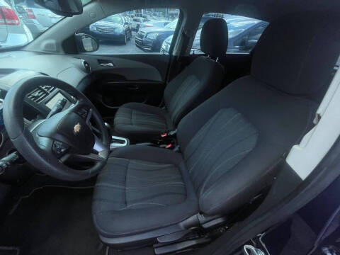 2015 Chevrolet Sonic LT Auto