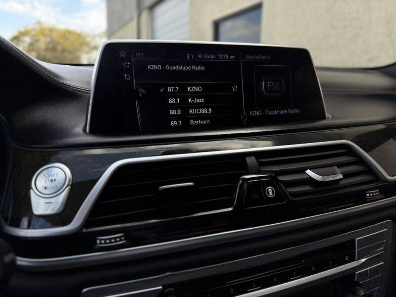 2017 BMW 7 Series 750i