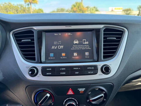 2021 Hyundai Accent SE