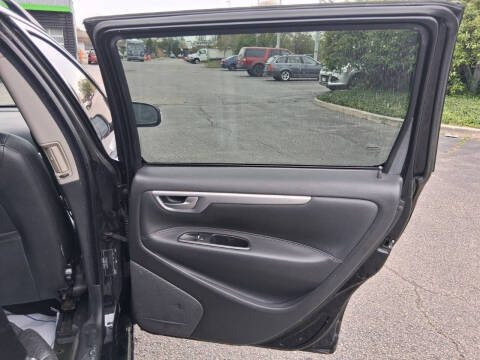 2007 Volvo V70 2.4