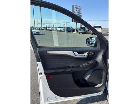 2022 Ford Escape Hybrid SEL