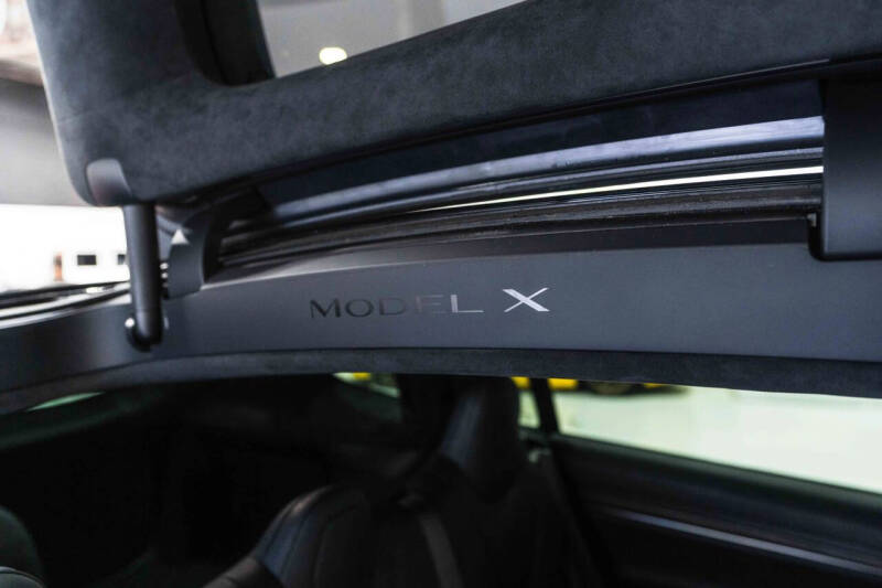 2023 Tesla Model X Standard Range