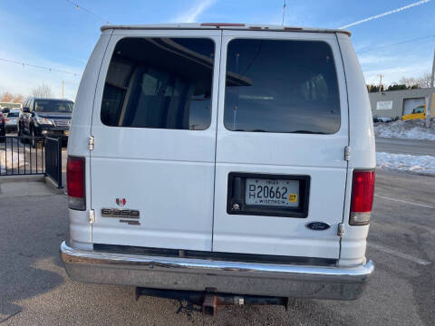 2007 Ford E-Series E-350 SD XLT