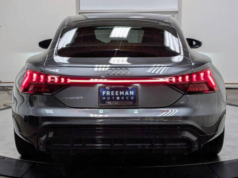 2023 Audi e-tron GT quattro Premium Plus