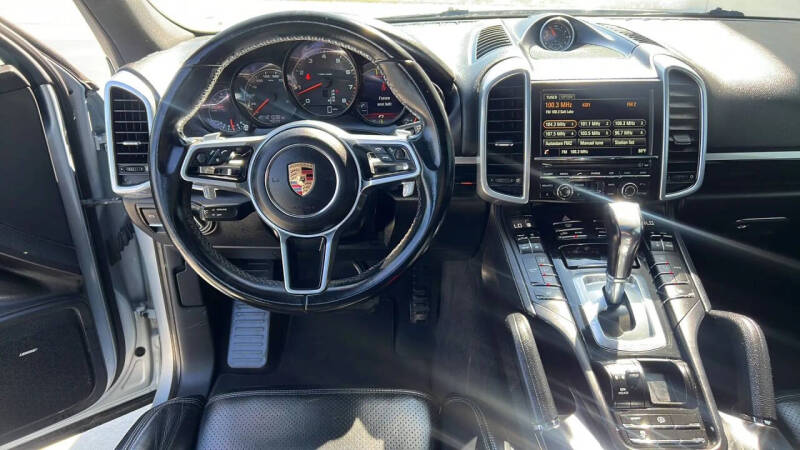 2016 Porsche Cayenne
