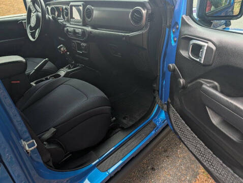 2022 Jeep Gladiator Willys Sport