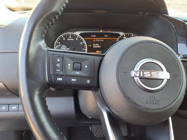 2023 Nissan Pathfinder SL